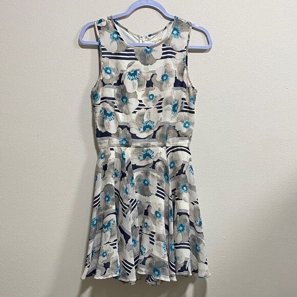 Maison Jules Blue Floral Stripe Fit & Flare Dress Size Small - Picture 3 of 13